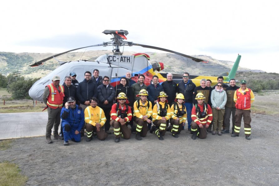 Autoridades dieron inicio a operaciones de helicóptero para el combate de incendios forestales