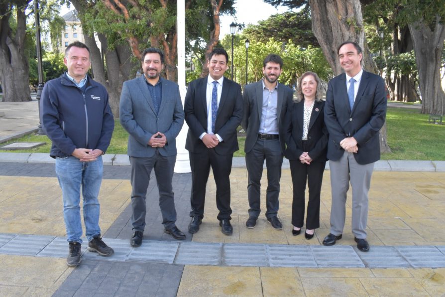 Alcalde, autoridades y gremios de turismo dieron bienvenida a encuentro del BID que se realizará en Punta Arenas