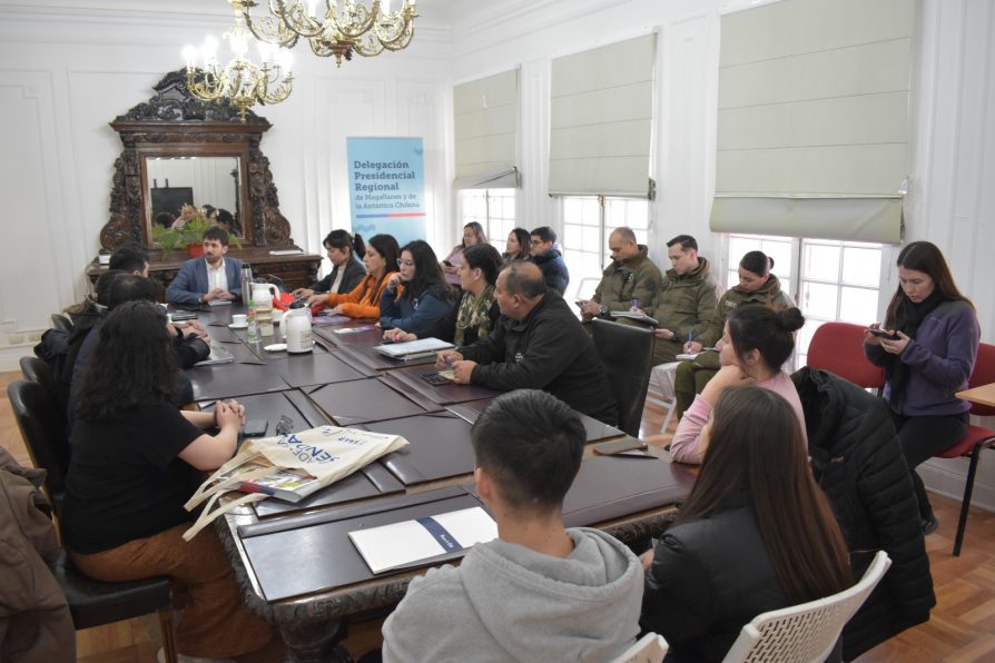 Gobierno Intensifica Medidas de Seguridad y Prevención para Fiestas Patrias: Reunión con organizadores de fondas y ramadas.