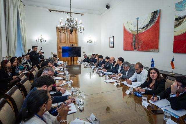 Ministro Elizalde lidera jornada de trabajo con delegados presidenciales para fijar objetivos políticos del último año de Gobierno