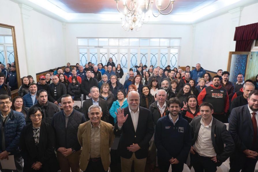 Con la presencia del Ministro del Interior, se conmemoró el “Día Comunal del Dirigente Deportivo” en Punta Arenas