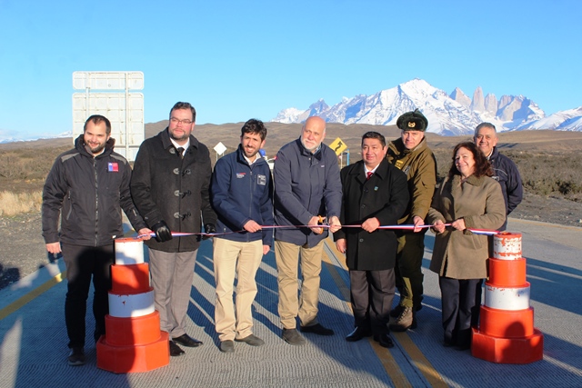 GOBIERNO INAUGURA NUEVAS OBRAS DE CONECTIVIDAD Y SEGURIDAD EN TORRES DEL PAINE: RUTA Y-150 Y PUNTO DE POSADA EN CERRO CASTILLO
