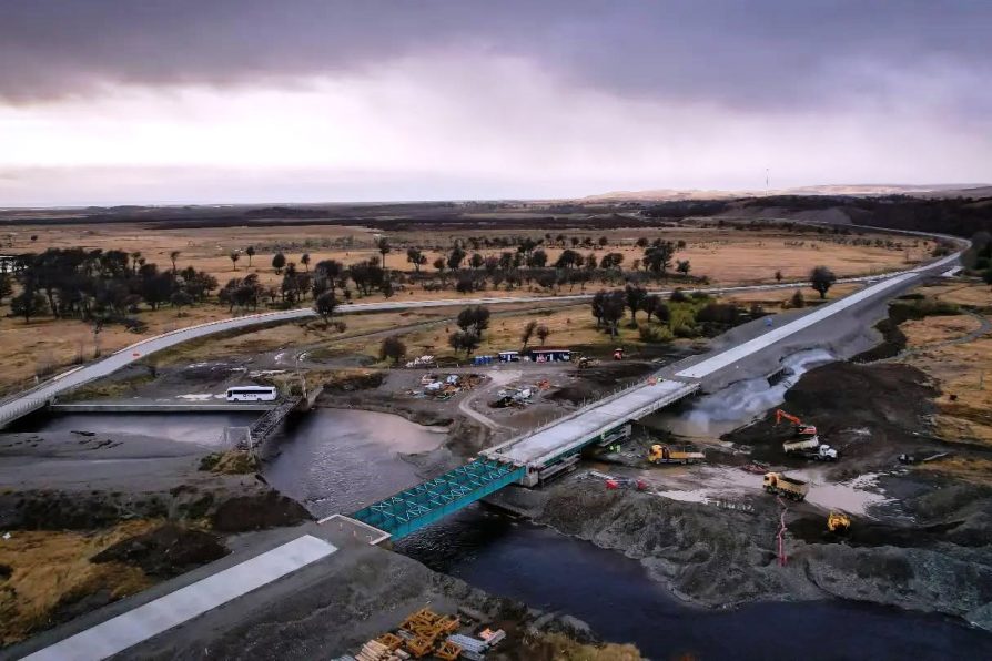 Un 70% de avance presenta nuevo Puente Rubens en Puerto Natales