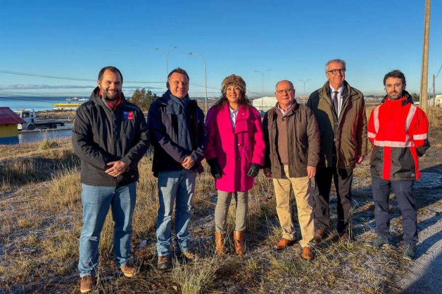 Avanza anhelado proyecto de iluminación y mejoramiento de la ruta hacia el aeropuerto de Punta Arenas