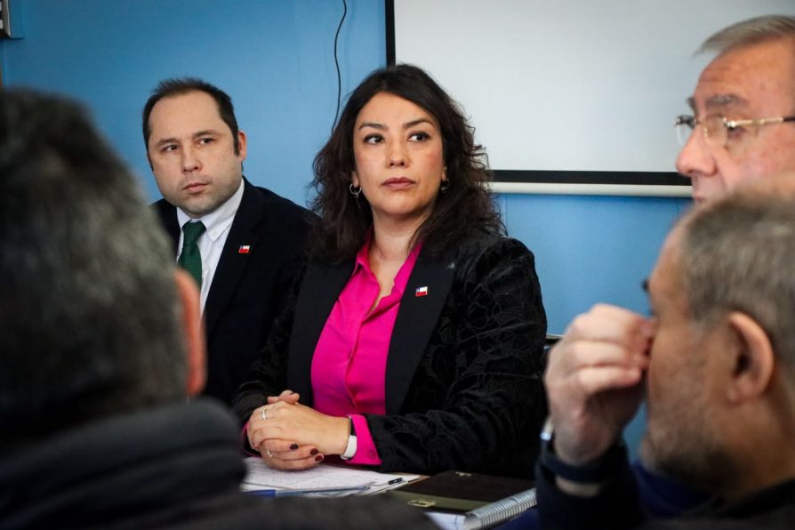 Gobierno y Gremios de Última Esperanza avanzan en acuerdo para reevaluar calendario de obras en pista de Puerto Natales.